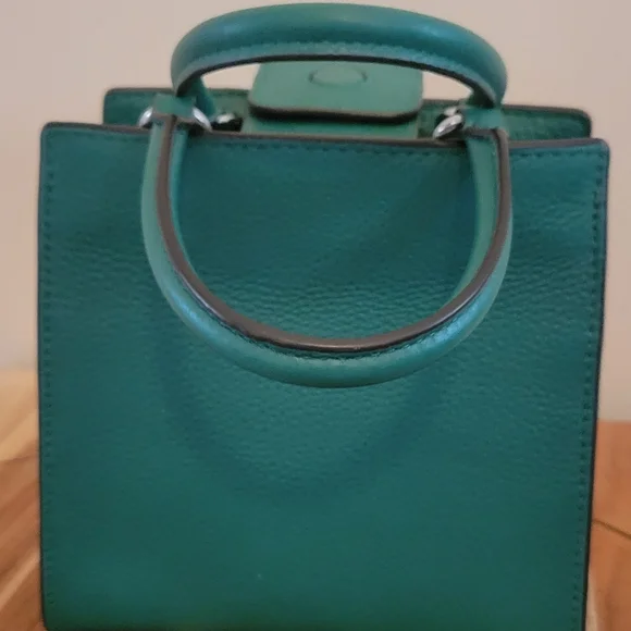 Coach Mini Pepper Crossbody - Picture 5 of 9